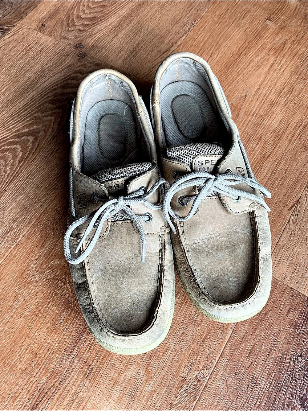 Sperry A/O 2-Eye Boat Shoes Women's 8 Beige & Gray